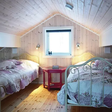 Three-bedroom Holiday In Holiday home